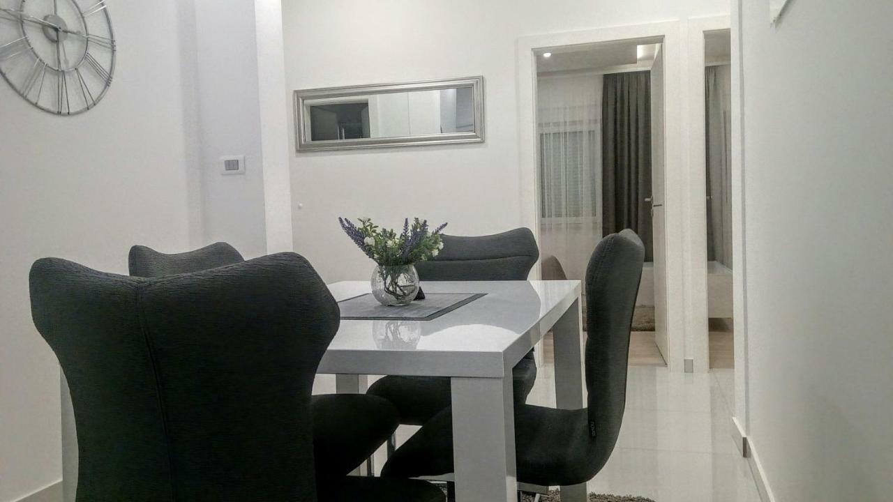 Apartment Sunce Podstrana Eksteriør billede